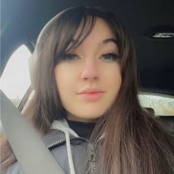 Meet the Posher Other - Meet your Posher, Linzi